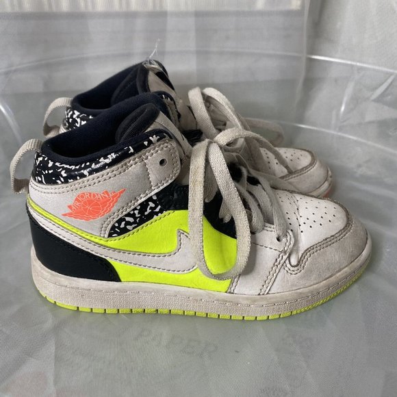 Nike Air Jordan 1 Mid (GS) Composition Notebook  554725-870 Size 12C Boys Youth - Picture 1 of 7